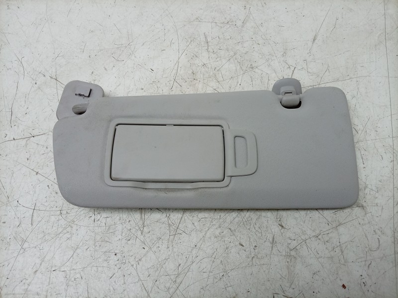 Recambio de parasol izquierdo para dacia sandero iii 1.0 tce 90 eco-g referencia OEM IAM  964011680R 