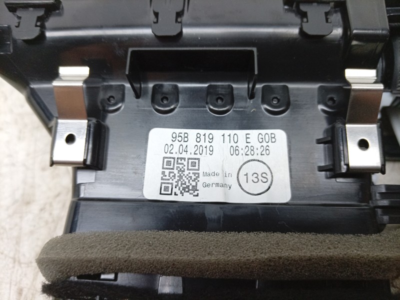 Recambio de aireador central para porsche macan (95b) 3.0 s referencia OEM IAM 95B819110EG0B 95B819110EG0B 