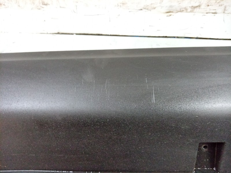 Recambio de estribos laterales para kg mobility tivoli referencia OEM IAM  7955035000 