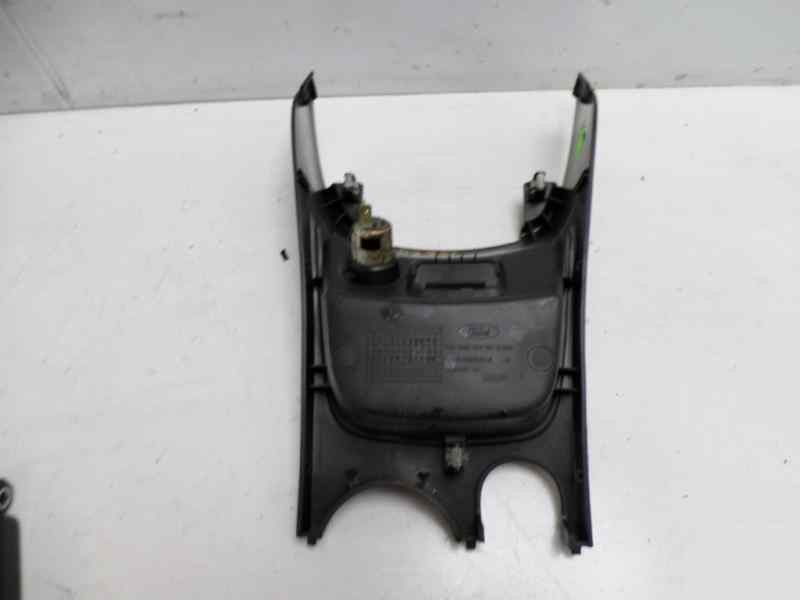 Recambio de moldura para ford fiesta (ccn) ambiente referencia OEM IAM   