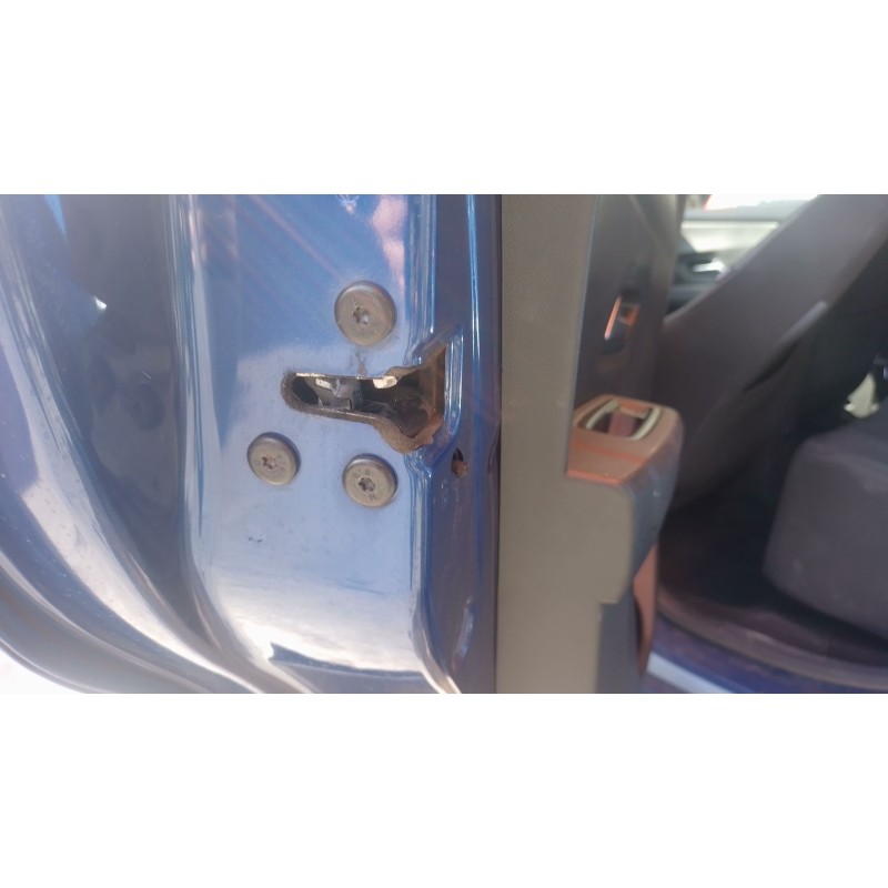 Recambio de cerradura puerta trasera izquierda para dacia sandero iii 1.0 tce 90 eco-g referencia OEM IAM   