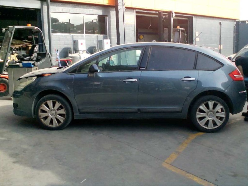 citroen c4 berlina del año 2005