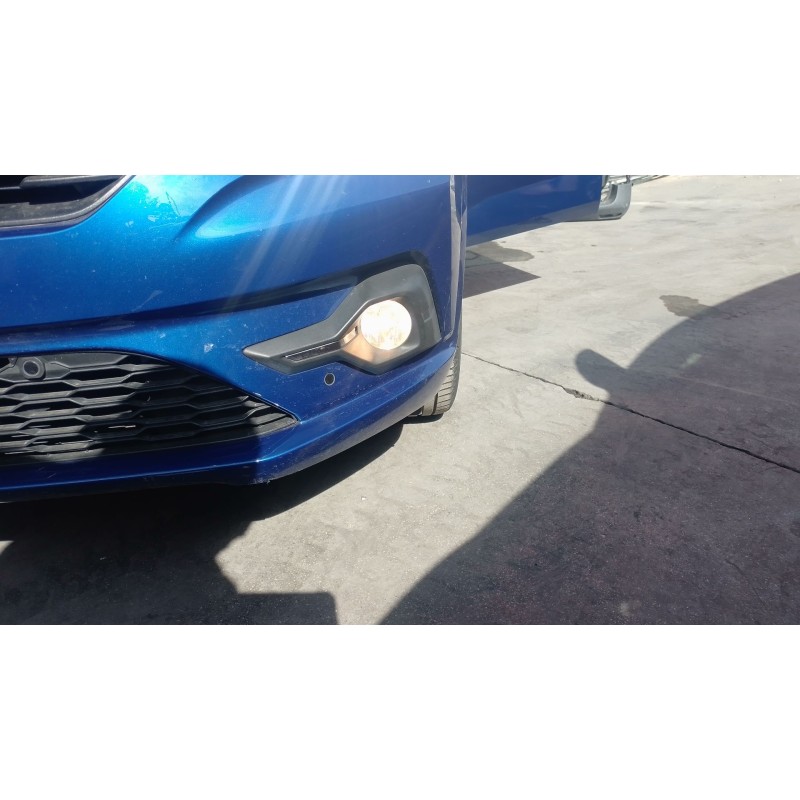 Recambio de faro antiniebla izquierdo para dacia sandero iii 1.0 tce 90 eco-g referencia OEM IAM   