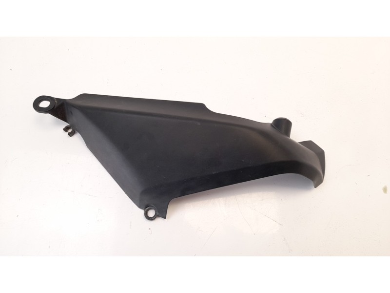 Recambio de moldura para ducati monster 696 referencia OEM IAM 48410681A  
