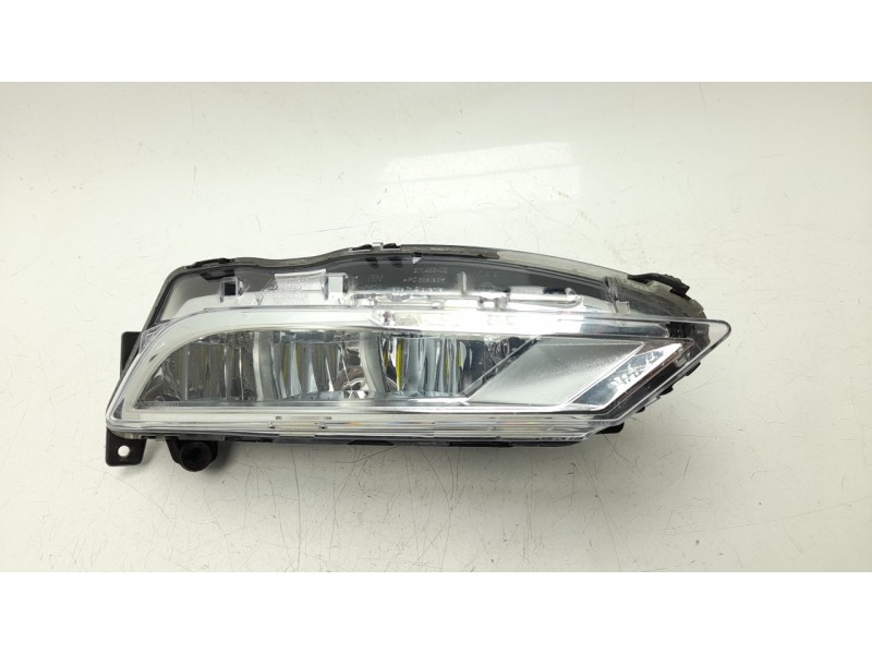 Recambio de faro antiniebla derecho para seat leon (kl1, klg) 1.0 tsi referencia OEM IAM  5F0941702C 10121391005/9020102/ST43044