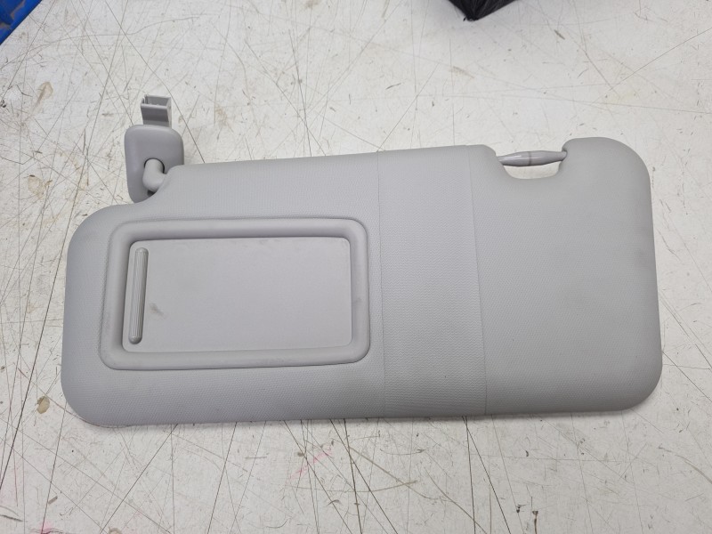 Recambio de parasol izquierdo para mazda 2 hatchback (dl, dj) 1.5 skyactiv-g referencia OEM IAM DB5J69320A75 DB5J69320A75 