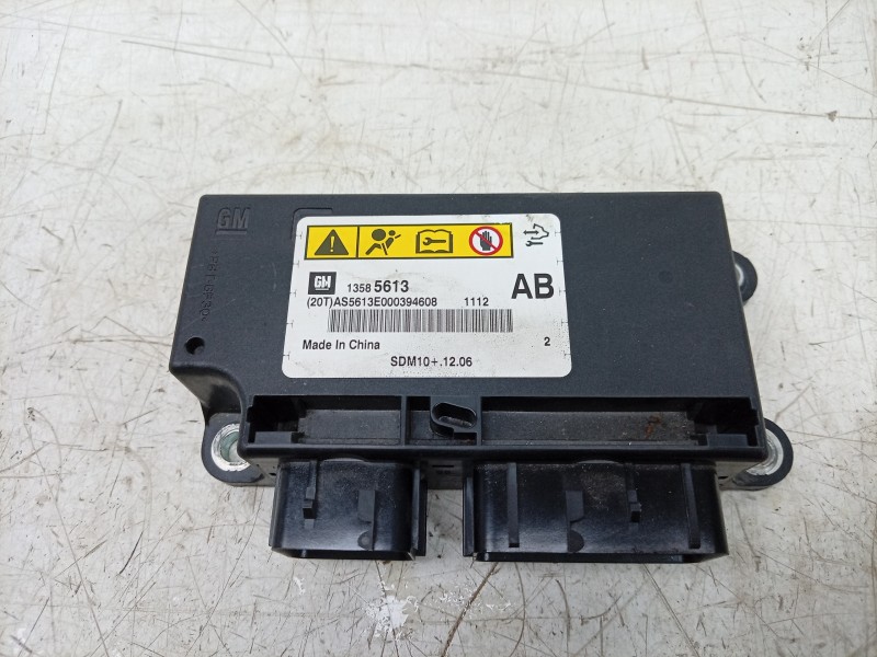 Recambio de centralita airbag para chevrolet cruze 2.0 diesel cat referencia OEM IAM  13585613 