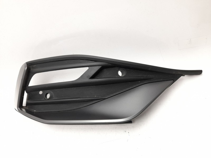 Recambio de rejilla paragolpes derecha para seat leon (kl1, klg) 1.0 tsi referencia OEM IAM  5FA853666E 