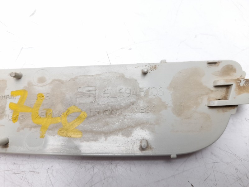 Recambio de piloto trasero derecho paragolpes para seat ibiza iii (6l1) 1.4 16v referencia OEM IAM  6L6945106A 103D21220380