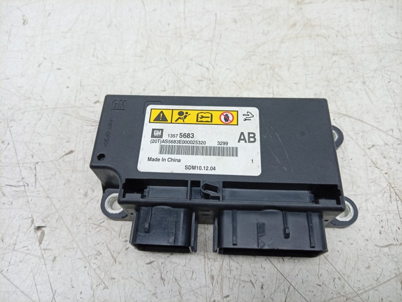 Recambio de centralita airbag para opel astra j lim. enjoy referencia OEM IAM  13575683 