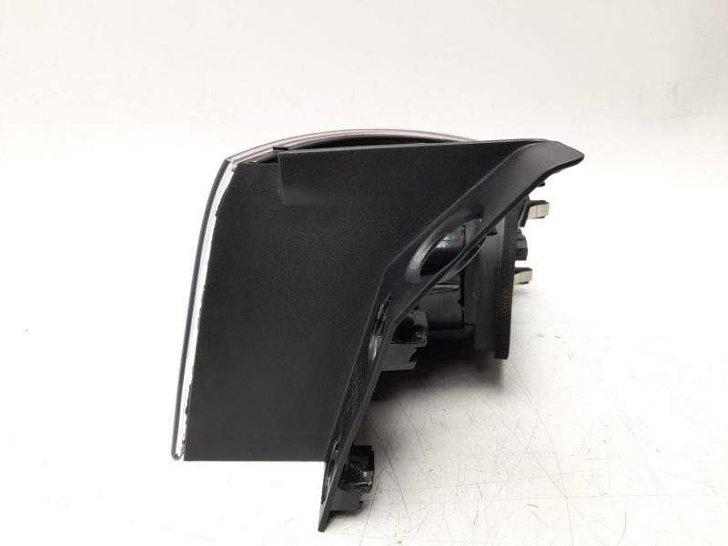 Recambio de piloto trasero izquierdo para seat ibiza iii (6l1) 1.4 16v referencia OEM IAM  6L6945111B 103F21171771/16852131/9010