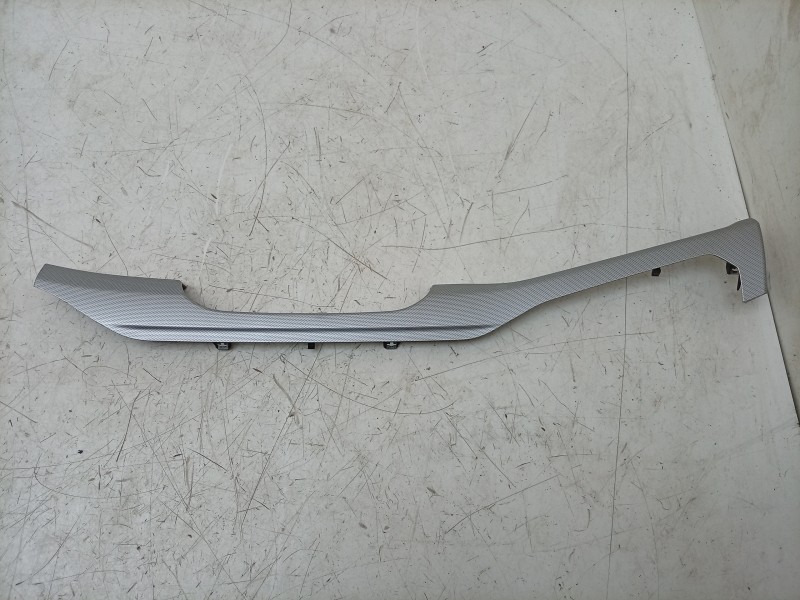 Recambio de moldura para volkswagen golf viii (cd1, da1) 1.0 tsi referencia OEM IAM  5H1858415C 