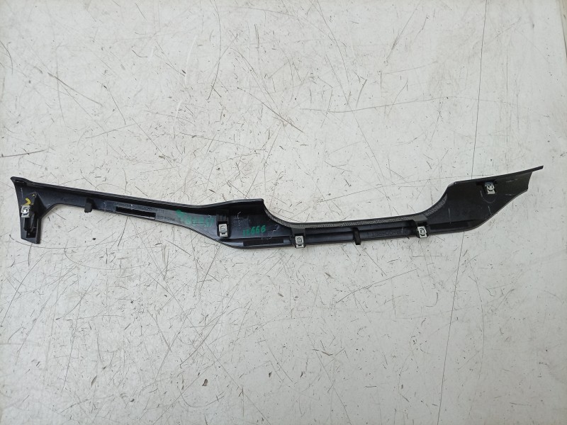 Recambio de moldura para volkswagen golf viii (cd1, da1) 1.0 tsi referencia OEM IAM  5H1858415C 