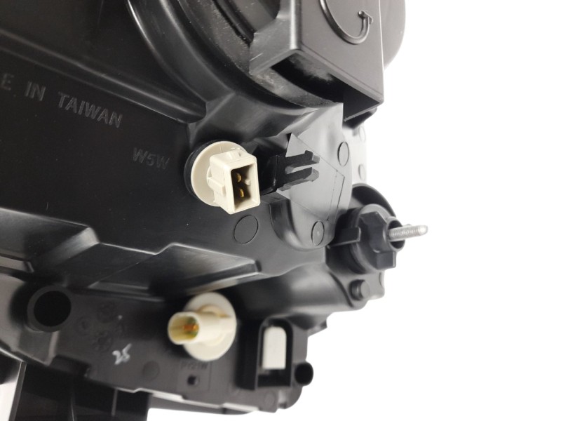 Recambio de faro izquierdo para renault kangoo (f/kc0) referencia OEM IAM  8200236591 10119391002/11806601/3100021/RN9174804