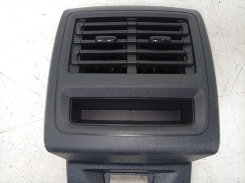 Recambio de rejilla aireadora para volkswagen golf viii (cd1, da1) 1.0 tsi referencia OEM IAM  5H08192039 