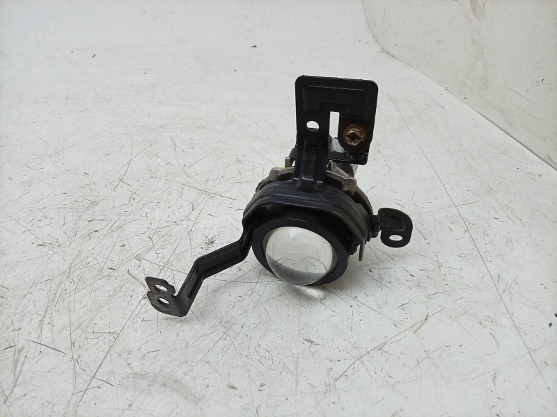 Recambio de faro antiniebla izquierdo para kia stonic (yb) 1.0 t-gdi referencia OEM IAM  92201H8400 7700101