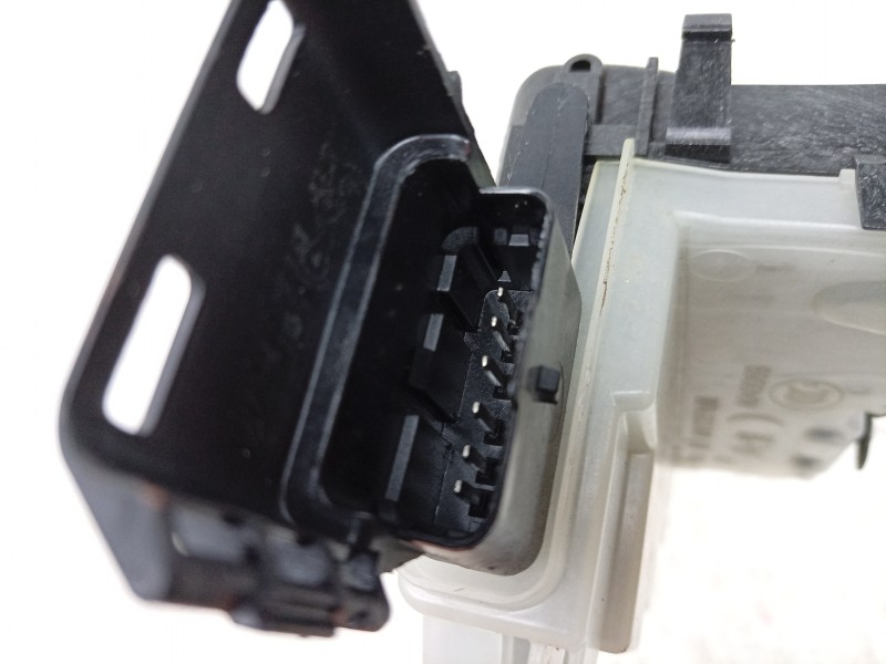 Recambio de cerradura puerta delantera derecha para opel crossland x / crossland (p17, p2qo) 1.2 (75) referencia OEM IAM  355810
