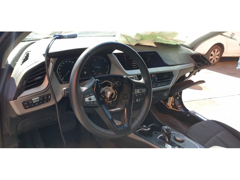 bmw serie 1 lim. (f40) del año 2020