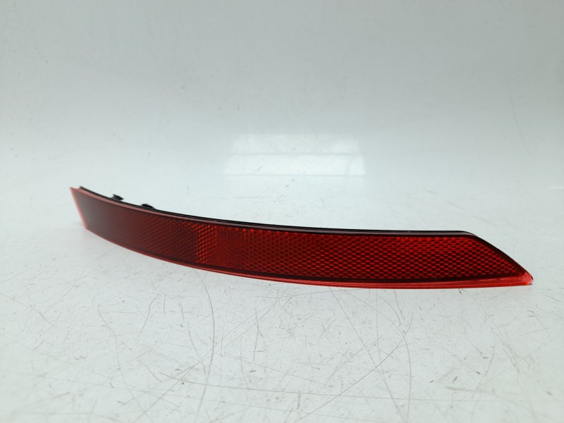 Recambio de piloto trasero derecho paragolpes para audi a4 b9 (8w2, 8wc) 40 tfsi mild hybrid referencia OEM IAM  8W0945106D 2030