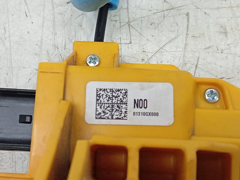 Recambio de cerradura puerta delantera izquierda para hyundai inster ax referencia OEM IAM  81310GX000 