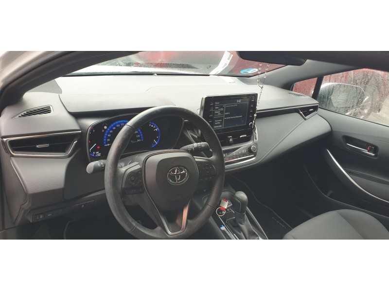 toyota corolla (e21) del año 2021