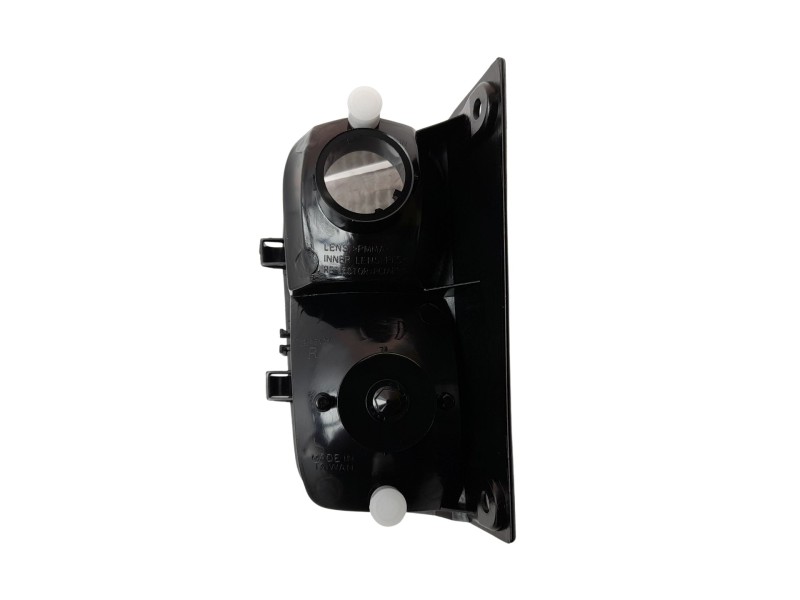 Recambio de piloto marcha atras para renault trafic caja cerrada (ab 4.01) referencia OEM IAM  4412787 104LLH621/5420502/OP93244