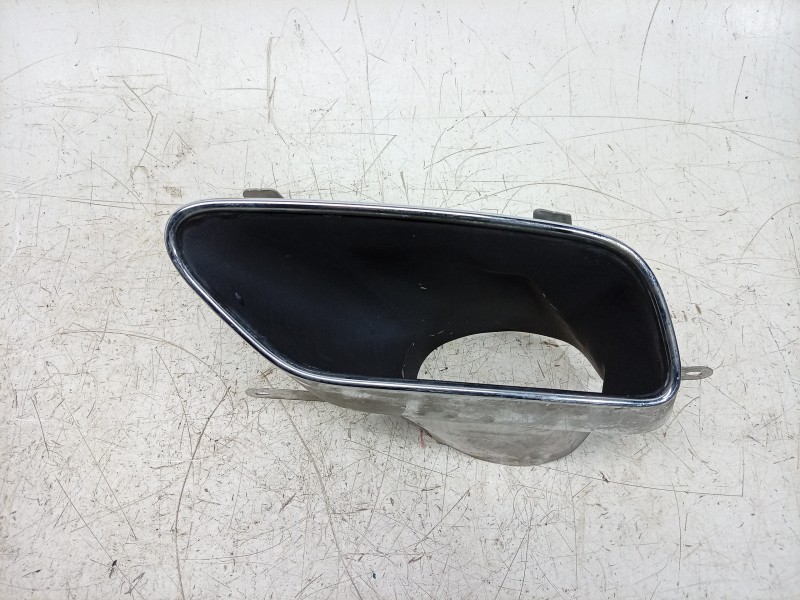 Recambio de embellecedor para audi a4 b9 (8w2, 8wc) 40 tfsi mild hybrid referencia OEM IAM  8W0253826E 
