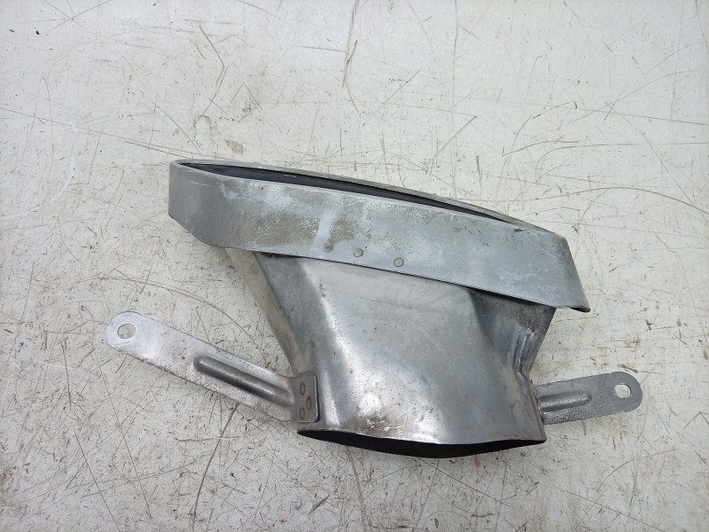 Recambio de embellecedor para audi a4 b9 (8w2, 8wc) 40 tfsi mild hybrid referencia OEM IAM  8W0253826E 