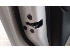 CERRADURA PUERTA DELANTERA IZQUIERDA 