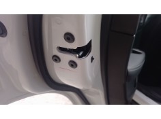 CERRADURA PUERTA TRASERA IZQUIERDA 825016UA0A 