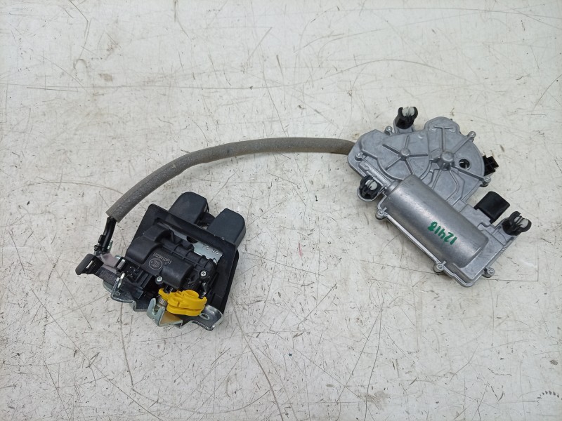 Recambio de cerradura maletero / porton para audi q2 (gab, gag) 30 tdi referencia OEM IAM 4M0827506D 8TA827887C EZCAU181