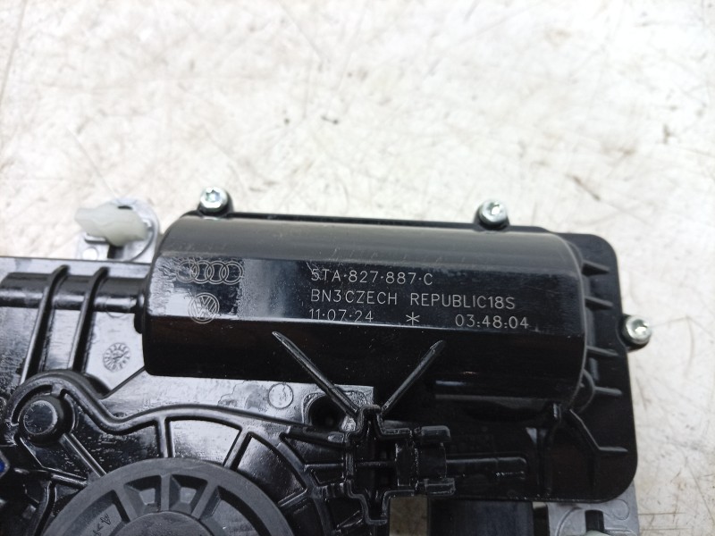 Recambio de cerradura maletero / porton para audi q2 (gab, gag) 30 tdi referencia OEM IAM 4M0827506D 8TA827887C EZCAU181