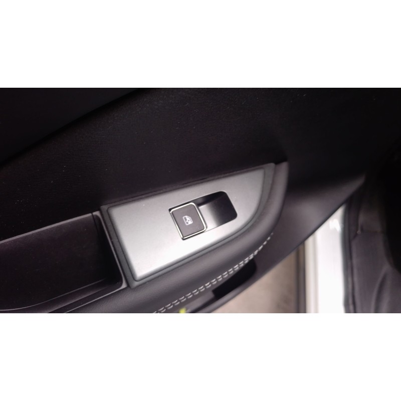 Recambio de mando elevalunas trasero izquierdo para nissan qashqai iii (j12) 1.5 vc-t referencia OEM IAM   