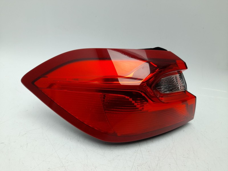 Recambio de piloto trasero izquierdo para ford fiesta vii (hj, hf) 1.0 ecoboost referencia OEM IAM  H1BB13405AH 103F10710771/160