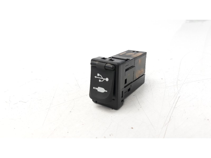 Recambio de modulo electronico para toyota rav 4 referencia OEM IAM 8619042040 CALS02H0AJ 
