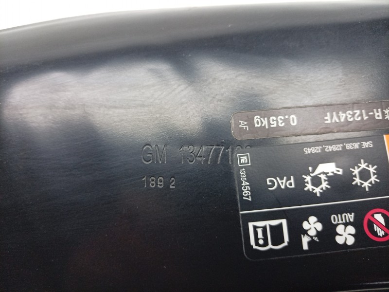 Recambio de panel frontal para opel crossland referencia OEM IAM  13477188 