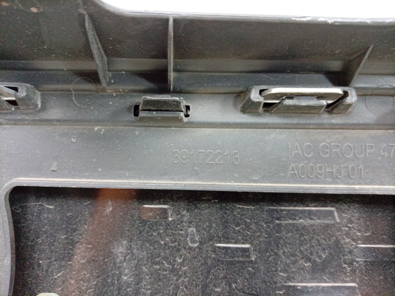 Recambio de rejilla paragolpes central para opel crossland referencia OEM IAM  39172213 