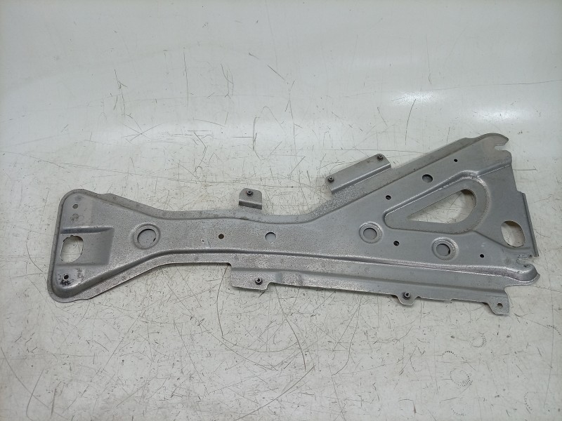 Recambio de travesaño inferior para abarth 124 spider 1.4 (348) referencia OEM IAM  N24356A9XA 