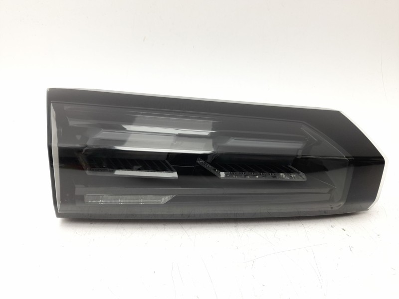 Recambio de piloto trasero izquierdo interior para peugeot 2008 allure hybrid 136 edcs6 referencia OEM IAM  9850439280 