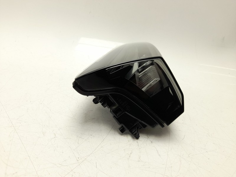 Recambio de piloto trasero izquierdo interior para peugeot 2008 allure hybrid 136 edcs6 referencia OEM IAM  9850439280 