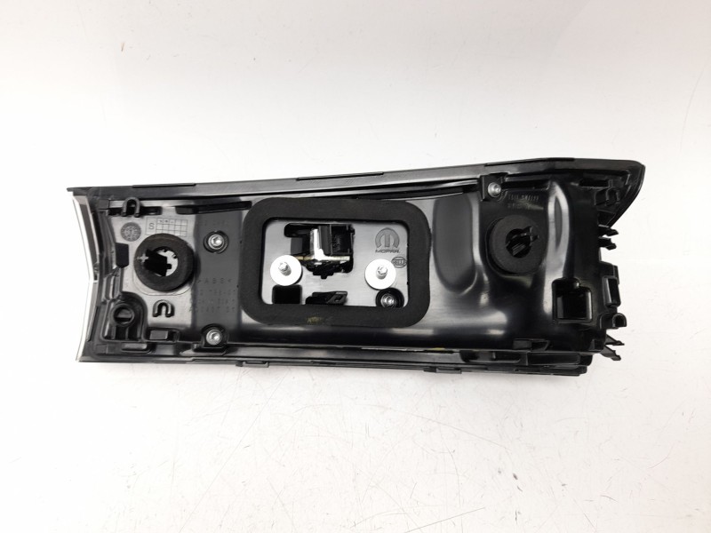 Recambio de piloto trasero izquierdo interior para peugeot 2008 allure hybrid 136 edcs6 referencia OEM IAM  9850439280 