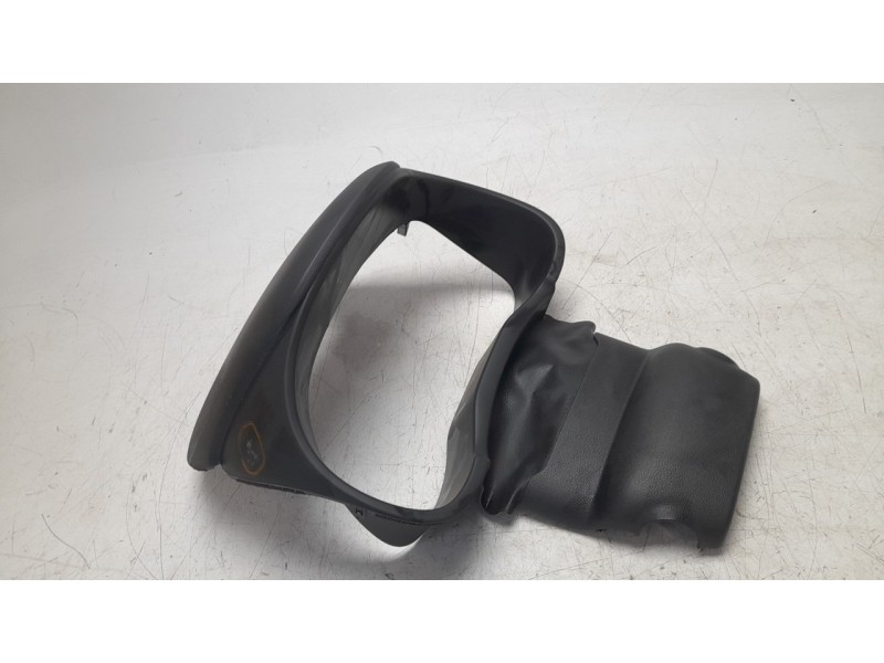 Recambio de moldura para hyundai kona 1.0 tgdi cat referencia OEM IAM 84830J9100  