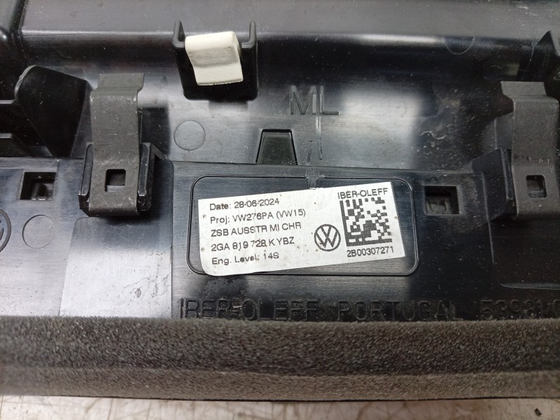 Recambio de aireador central para volkswagen t-roc (a11, d11) 2.0 tdi referencia OEM IAM  2GA819728 