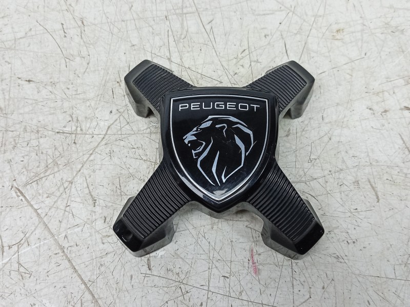 Recambio de tapacubos para peugeot 2008 allure hybrid 136 edcs6 referencia OEM IAM 9848313780 9848313880 