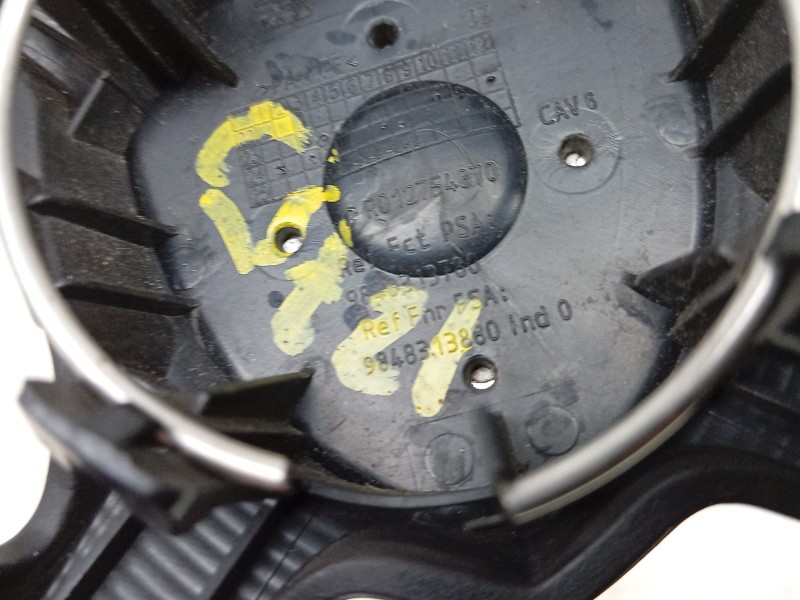 Recambio de tapacubos para peugeot 2008 allure hybrid 136 edcs6 referencia OEM IAM 9848313780 9848313880 
