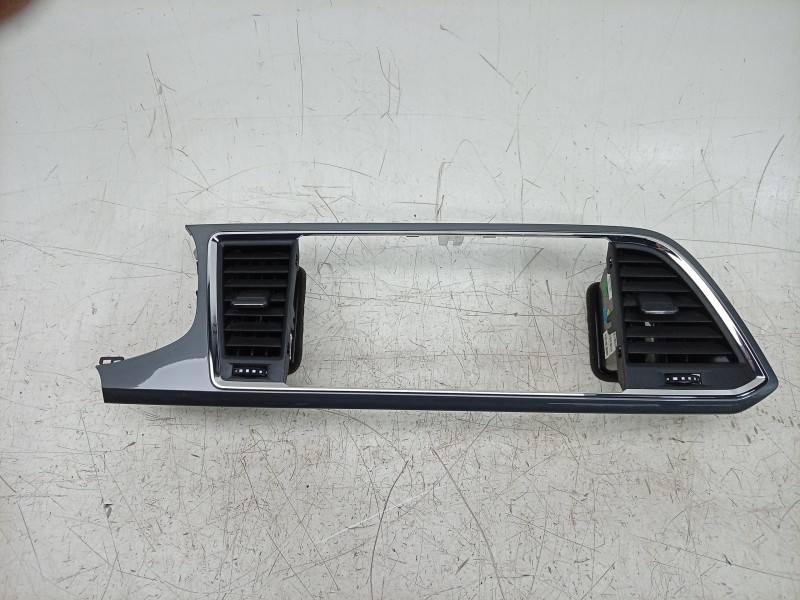 Recambio de aireador central para seat ateca (kh7, khp) 1.6 tdi referencia OEM IAM  576820951XTK 