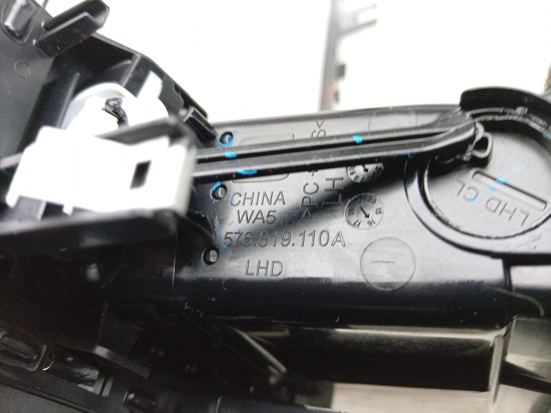 Recambio de aireador central para seat ateca (kh7, khp) 1.6 tdi referencia OEM IAM  576820951XTK 