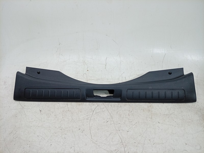 Recambio de moldura para land rover range rover evoque (l538) 2.0 d referencia OEM IAM  BJ32113A10AD 