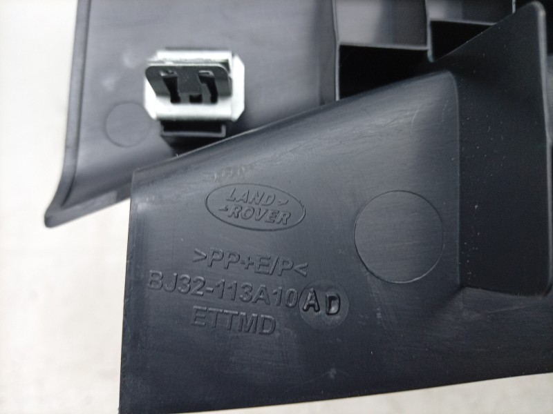 Recambio de moldura para land rover range rover evoque (l538) 2.0 d referencia OEM IAM  BJ32113A10AD 