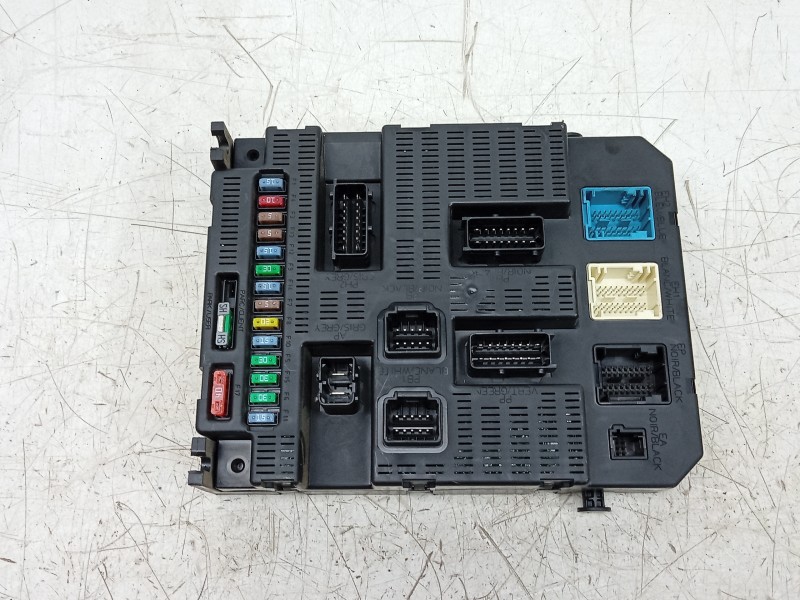 Recambio de caja reles / fusibles para citroën c4 i (lc_) 1.4 16v referencia OEM IAM  9659285680 